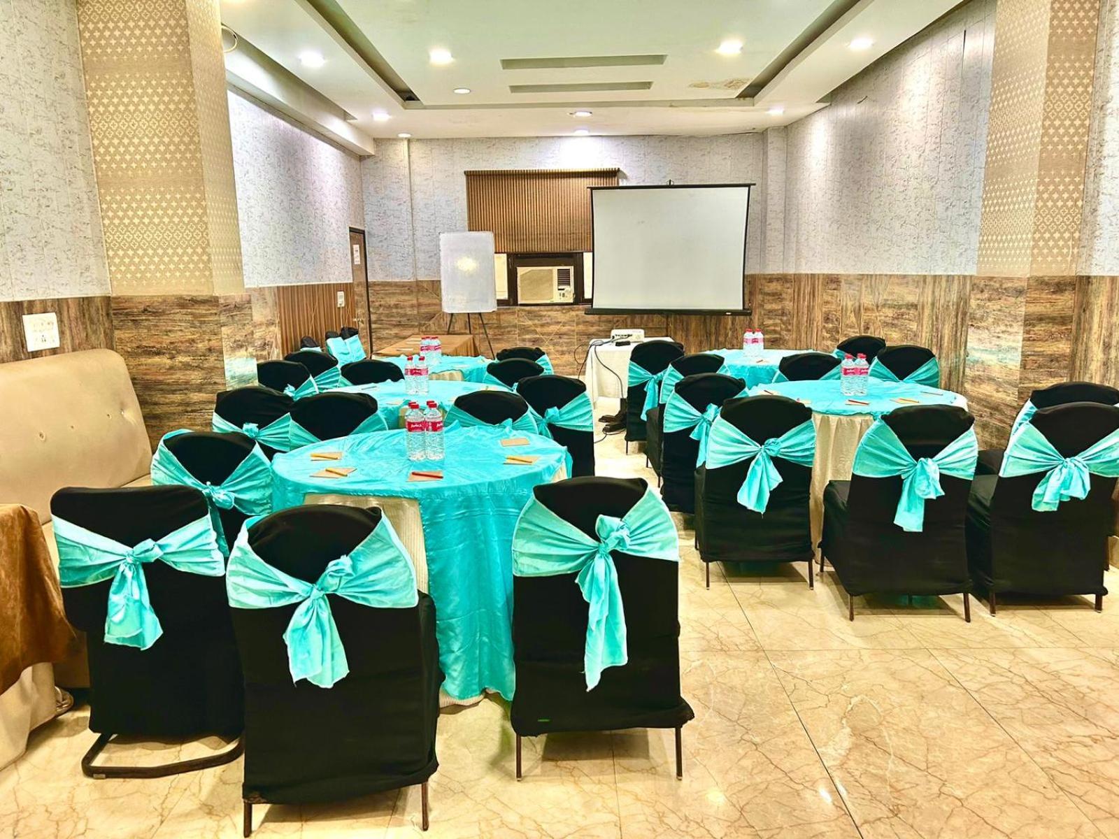 The Tomar Hospitality 3* New Delhi